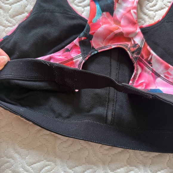 Lululemon | Speed Bra Secret Garden 6 - Picture 3 of 4
